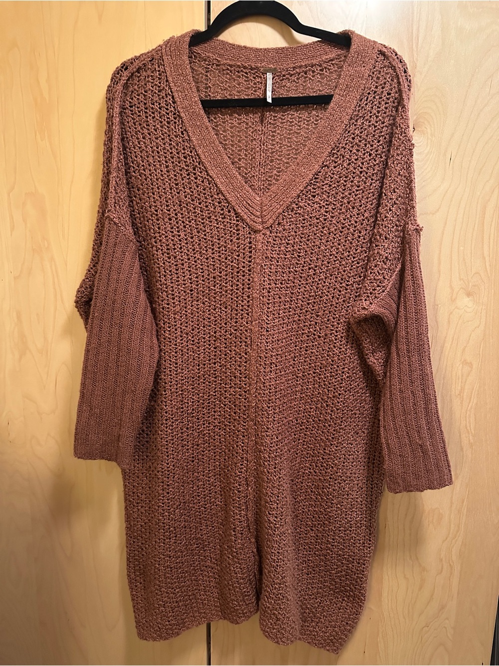 Free People Oversized V-Neck Chunky Knit Sweater in Rosy/Rust